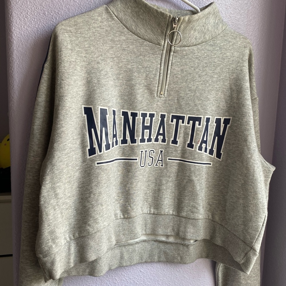 H&M Grey Cropped Sweater